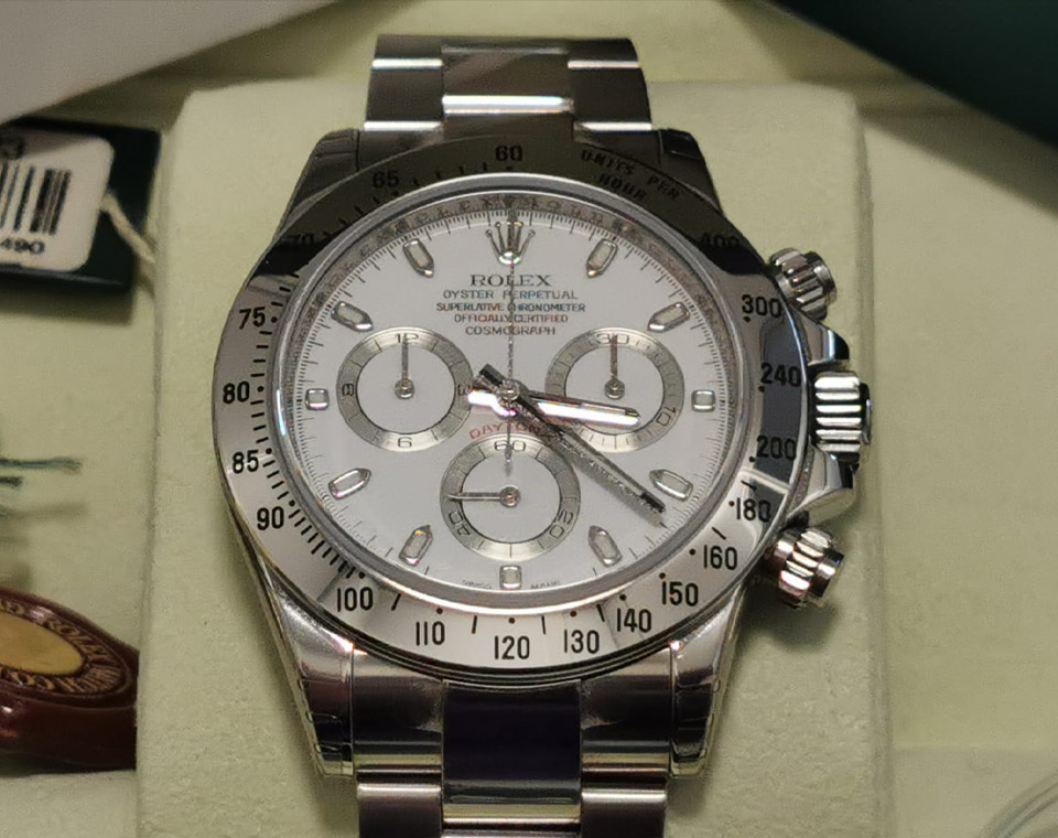 Andrea Cuzzoni - Luxury Watches